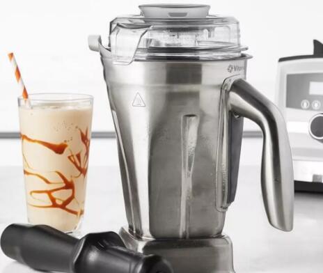 Vitamix的新型不锈钢容器可制作冰冷的冰沙和冷冻饮品