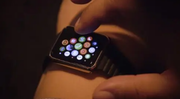 苹果Watch有很多配件无论是保护套还是表带