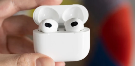 苹果的新款AirPods3已经在黑色星期五大幅打折