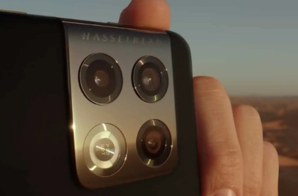 查看官方OnePlus10Pro智能手机促销视频