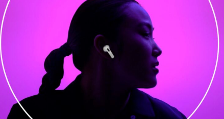 重新设计的AirPodsPro2充电盒以Lightning端口取代USBC