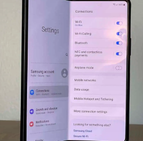 三星GalaxyZFold4 Flip4支持滑动手势分屏