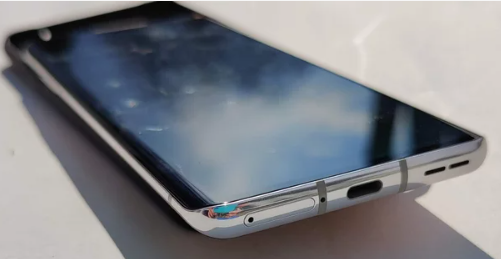 OnePlus 11 Pro智能手机泄露显示警报滑块尚未失效