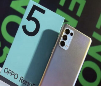 Oppo Reno 5手机拥有8GB内存和4310mAh电池为其供电