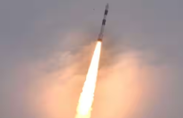 ISRO成功将七颗新加坡卫星送入预定轨道