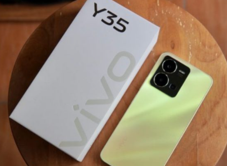 Vivo  Y35智能手机配备了5000mAh的电池容量