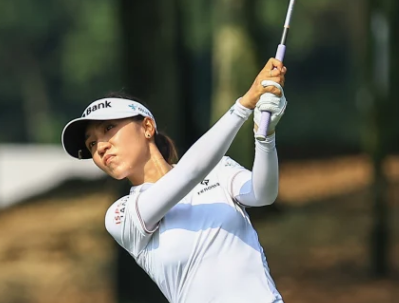 高莉雅在最新LPGA赛事中两轮后并列三名