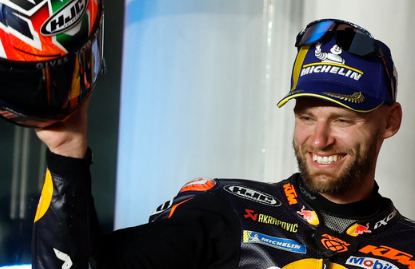 布拉德宾德获得第二名弗朗西斯科巴格尼亚赢得赛季揭幕战卡塔尔MotoGP冠军