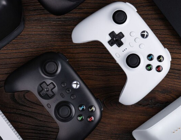 八位堂发布了适用于 Xbox及PC和Android平台的最新游戏控制器
